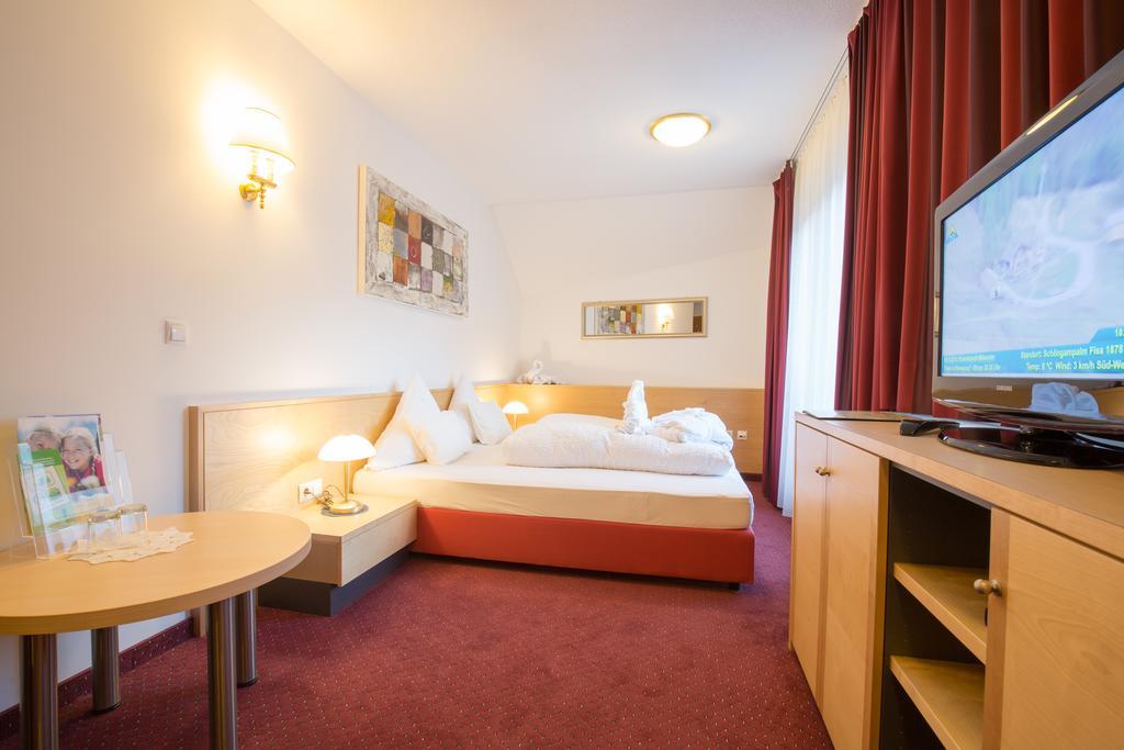 Hotel Amadeus Micheluzzi Serfaus Exterior photo