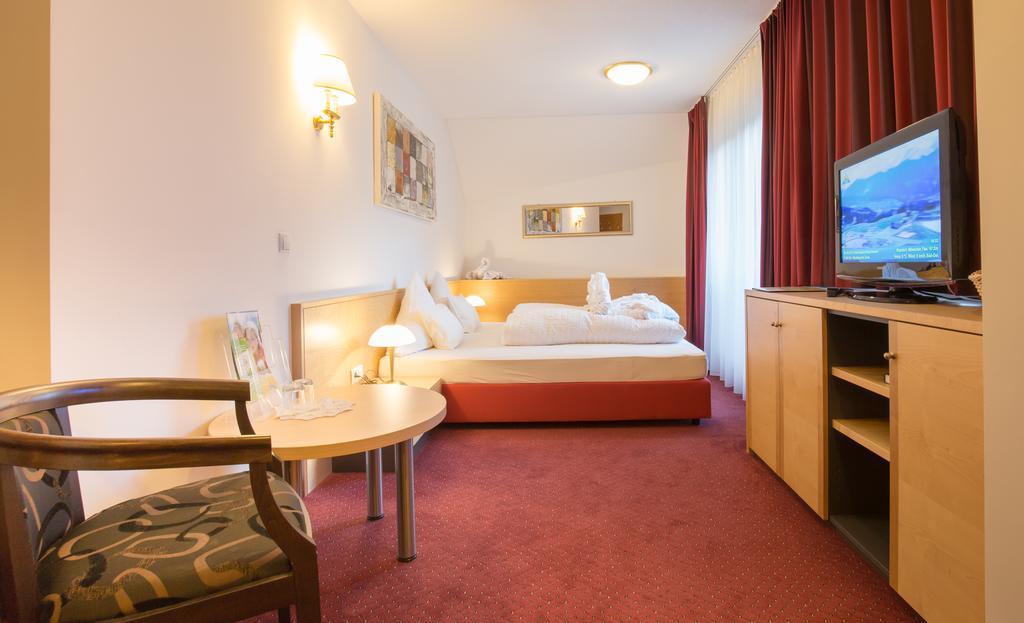 Hotel Amadeus Micheluzzi Serfaus Exterior photo